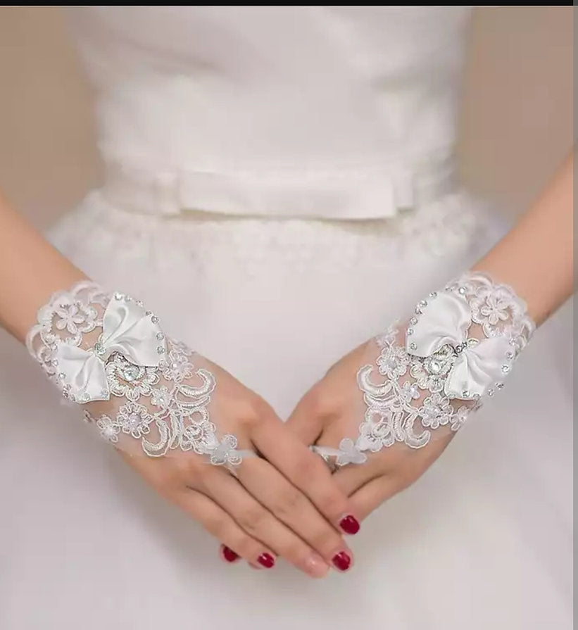 Bridal Gloves - Short Gloves with Bow