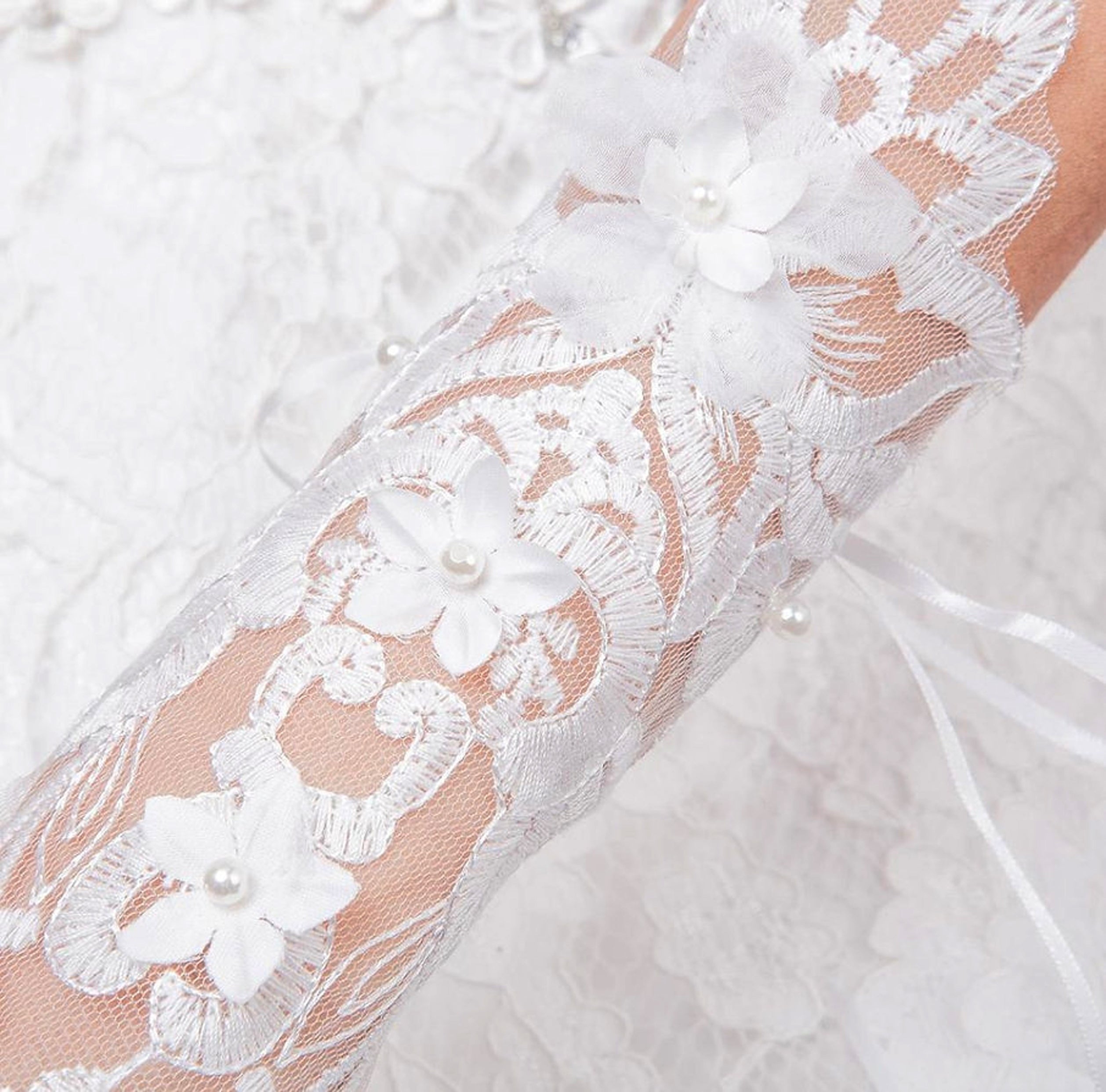 Bridal Gloves - Floral applique
