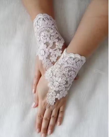 Bridal Gloves - Short Floral Appliqued
